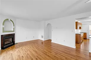 201 Manor View Dr, Manor, PA 15665 - Photo 5