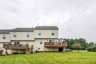 201 Manor View Dr, Manor, PA 15665 - Photo 3