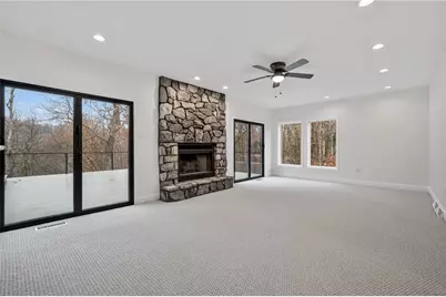 10492 Olde Villa Dr, Pittsburgh, PA 15044 - Photo 19