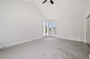 10492 Olde Villa Dr, Pittsburgh, PA 15044 - Photo 29