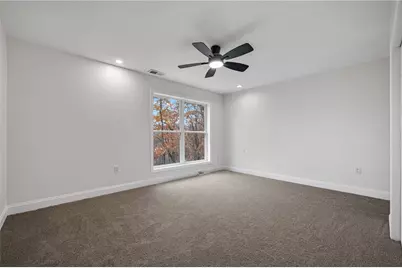 10492 Olde Villa Dr, Pittsburgh, PA 15044 - Photo 27