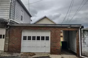 721-723-725 Lawrence Ave, Ellwood City, PA 16117 - Photo 3