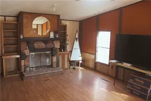 245 Old Brick Rd, Washington Township, PA 16040 - Photo 5