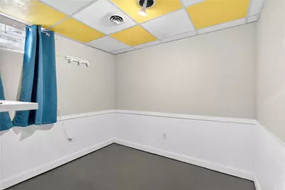 2614 Lincoln Way, White Oak, PA 15131 - Photo 33