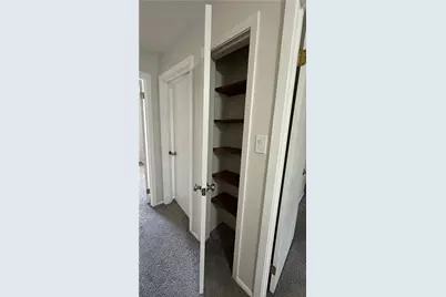 201 Kendall Ln, Bethel Park, PA 15102 - Photo 23