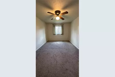 201 Kendall Ln, Bethel Park, PA 15102 - Photo 25