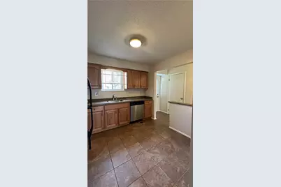 201 Kendall Ln, Bethel Park, PA 15102 - Photo 9