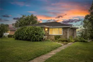 1528 Oneida Dr, Jefferson Hills, PA 15025 - Photo 3