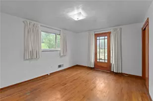 1528 Oneida Dr, Jefferson Hills, PA 15025 - Photo 17