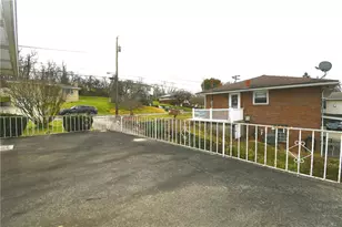 1528 Oneida Dr, Jefferson Hills, PA 15025 - Photo 25