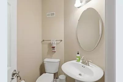 220 Hounslow Rd, Cranberry Township, PA 16066 - Photo 11