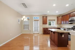 220 Hounslow Rd, Cranberry Township, PA 16066 - Photo 5