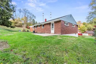 429 Elwood Dr, Wilkins Township, PA 15235 - Photo 23
