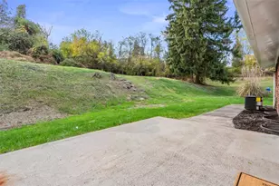 429 Elwood Dr, Wilkins Township, PA 15235 - Photo 21