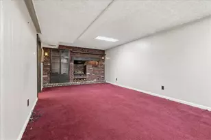 5059 Leona Dr, Pittsburgh, PA 15227 - Photo 23