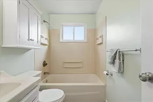 5059 Leona Dr, Pittsburgh, PA 15227 - Photo 19