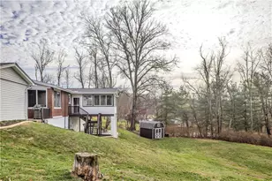 146 Byerly Dr, Penn Twp, PA 15644 - Photo 5