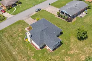 90 Veltri Dr, Canton Township, PA 15301 - Photo 9