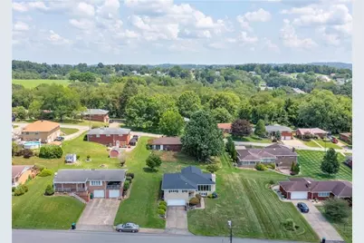 90 Veltri Dr, Canton Township, PA 15301 - Photo 5