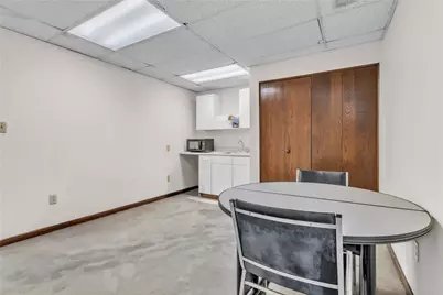 202 McKnight Park Dr, Ross Twp, PA 15237 - Photo 9