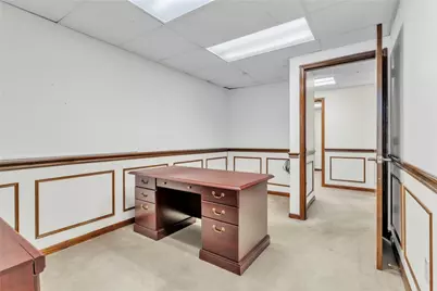 202 McKnight Park Dr, Ross Twp, PA 15237 - Photo 7