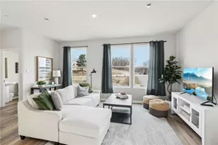 402 Cherry Tree Dr, Twp of But SW, PA 16001 - Photo 3