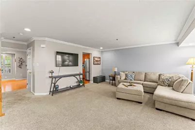 932 Royal Ct, North Strabane, PA 15317 - Photo 9