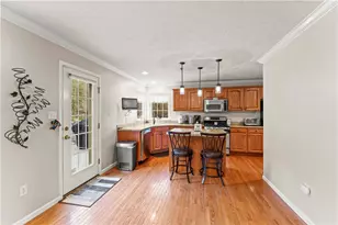 932 Royal Ct, North Strabane, PA 15317 - Photo 13