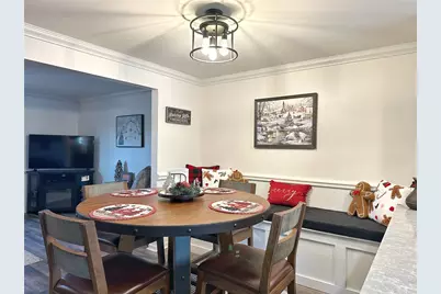 332 Parkwood Dr, Cranberry Township, PA 16066 - Photo 7