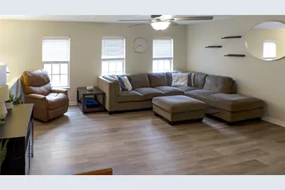 130 Terra Dr, Kennedy Township, PA 15136 - Photo 3