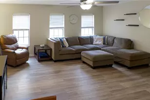 130 Terra Dr, Kennedy Township, PA 15136 - Photo 3