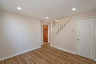 1120 Margray St, Pittsburgh, PA 15207 - Photo 5