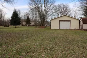 2495 Leach Rd, Pittsburgh, PA 16424 - Photo 19