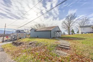 156 Park Ave, North Union Township, PA 15401 - Photo 3
