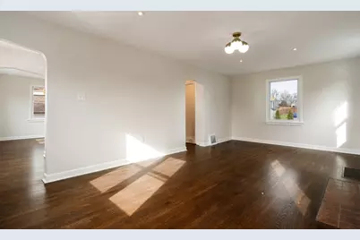 2103 Oriole Dr, Hopewell Township, PA 15001 - Photo 9