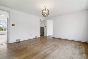 1106 Gilchrest Dr, Wilkins Township, PA 15235 - Photo 13