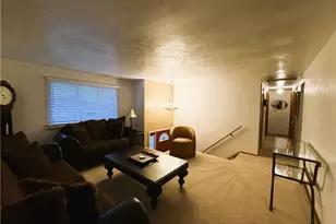 13 Lamplight Dr, Unity Township, PA 15650 - Photo 7
