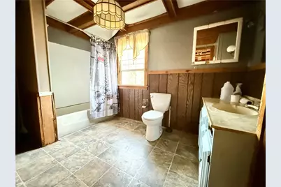 700 W Clayton St, New Castle, PA 16102 - Photo 11