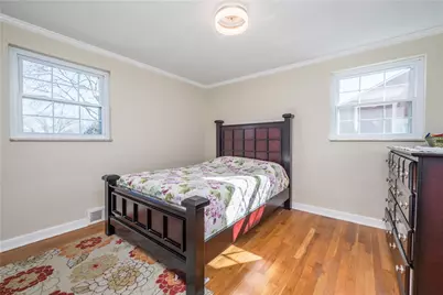 4915 Brownsville Rd, Pittsburgh, PA 15236 - Photo 11