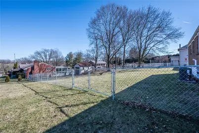 4915 Brownsville Rd, Pittsburgh, PA 15236 - Photo 21