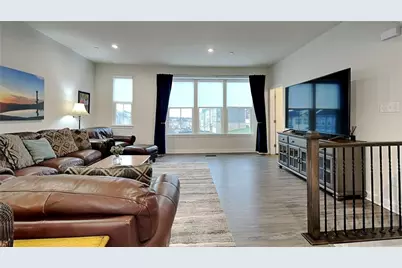 210 Moyer Hill Dr, Cranberry Township, PA 16066 - Photo 3