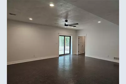 814 S Tenth St, New Stanton, PA 15697 - Photo 23