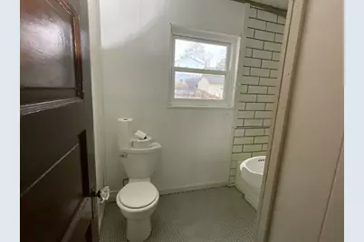 1633 E Maiden St, South Strabane, PA 15301 - Photo 5