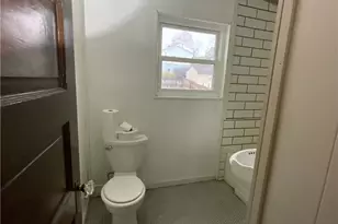 1633 E Maiden St, South Strabane, PA 15301 - Photo 5