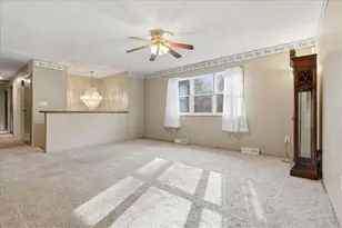 1035 California Dr, California, PA 15423 - Photo 5