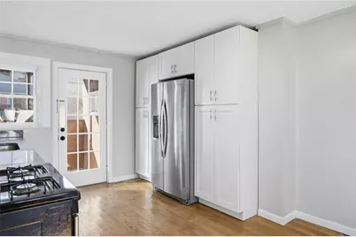 212 Comrie Ave, Braddock, PA 15104 - Photo 3