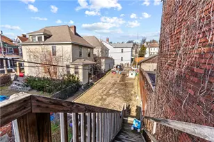 705 E Warrington Ave, Pittsburgh, PA 15210 - Photo 31