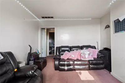 705 E Warrington Ave, Pittsburgh, PA 15210 - Photo 29