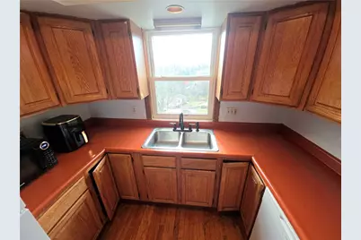 3102 Hazelhurst Ave, Pittsburgh, PA 15227 - Photo 9