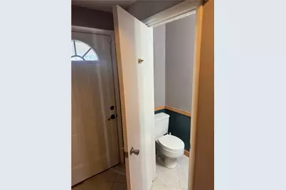 206 Parkwood Dr, Cranberry Township, PA 16066 - Photo 3